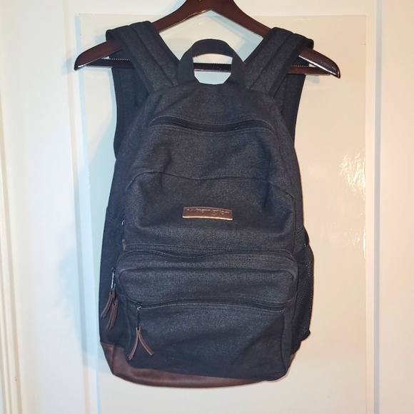 Wrangler backpack - Picture 1 of 9